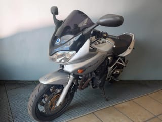 Silver 2002 Suzuki Bandit 1200 - Photo 3