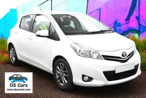 WHITE 2014 TOYOTA YARIS 1.3 VVT-I CVT