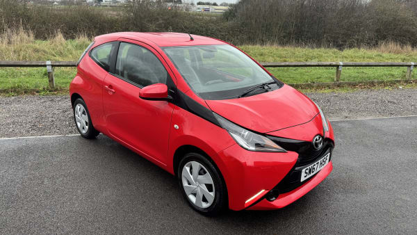 RED 2017 TOYOTA AYGO X-PLAY VVT-I