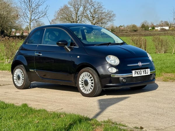 BLACK 2010 FIAT 500 LOUNGE S-A