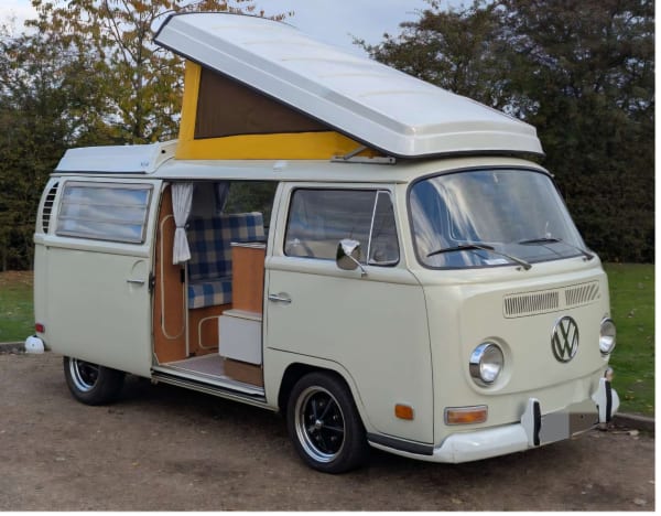 WHITE 1969 VOLKSWAGEN TRANSPORTER