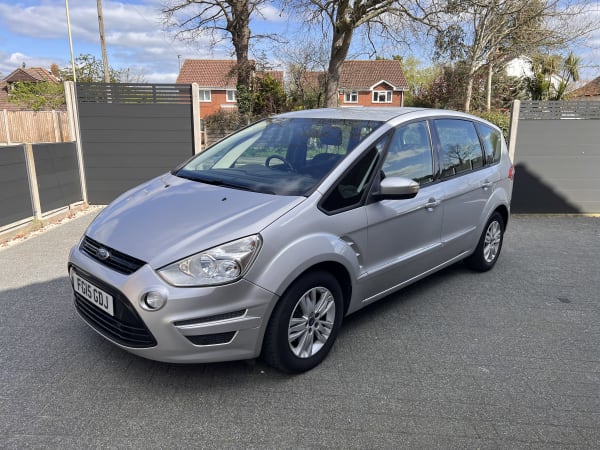 SILVER 2015 FORD S-MAX ZETEC TDCI 140