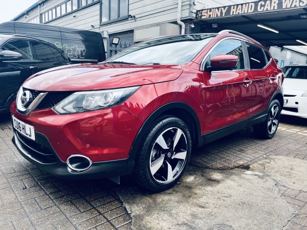 RED 2016 NISSAN QASHQAI N-TEC + DIG-T