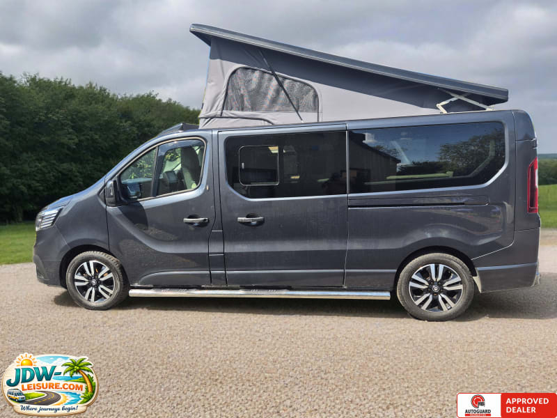 2024 RENAULT TRAFIC LL30 EXTRA SPRT BLU DCI  4 Berth  Camper van