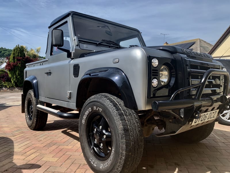 SILVER AND BLACK 2006 LAND ROVER DEFENDER 90 TD5