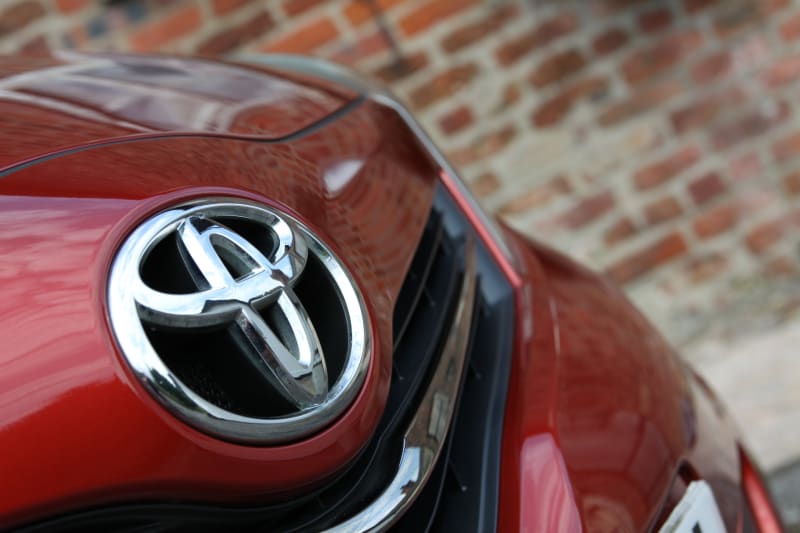 RED 2013 TOYOTA YARIS TR VVT-I