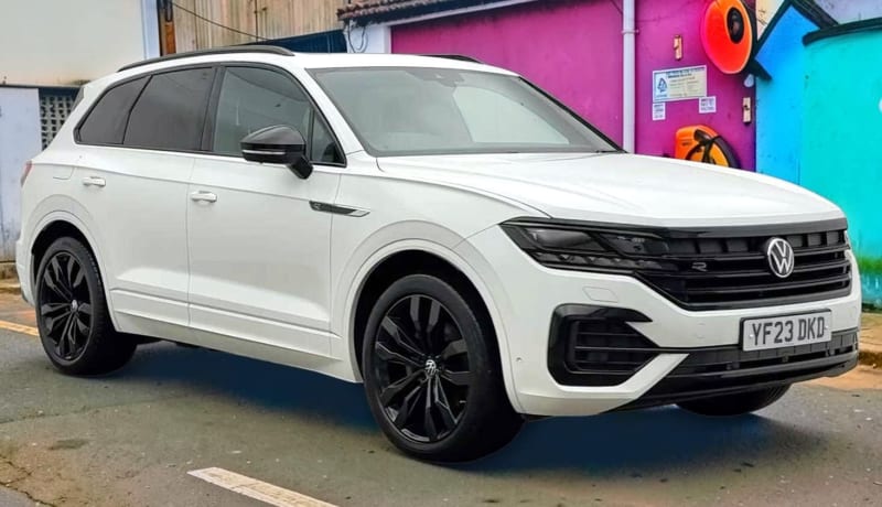 WHITE 2023 VOLKSWAGEN TOUAREG V6 BLACK EDITION TDI A