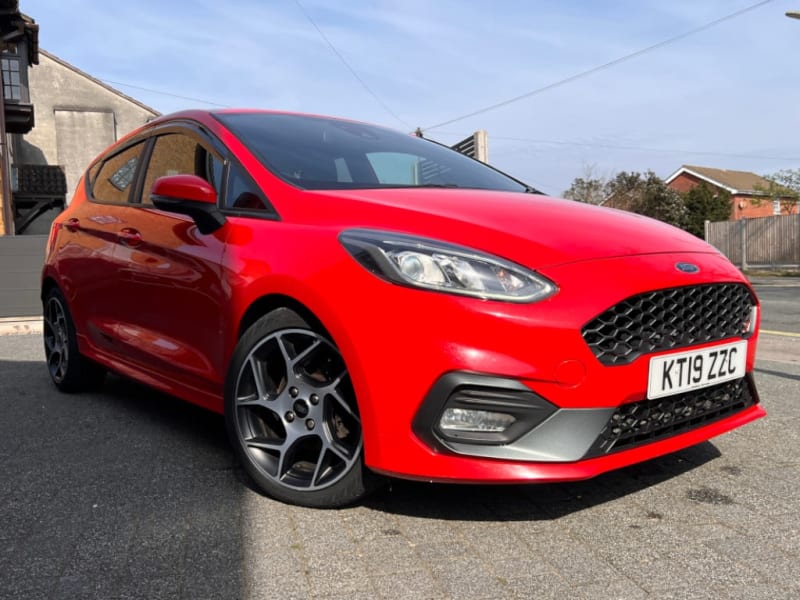 RED 2019 Ford FIESTA ST-2 1.5 Turbo