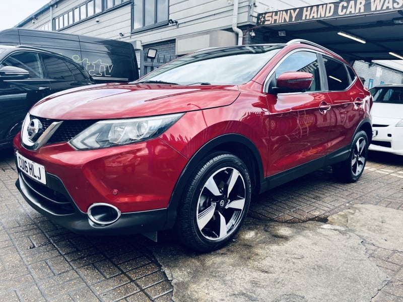RED 2016 NISSAN QASHQAI N-TEC + DIG-T