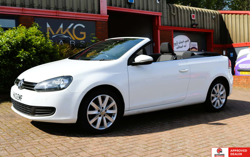 WHITE 2012 VOLKSWAGEN GOLF  BLUEMOTION TDI CONVERTIBLE
