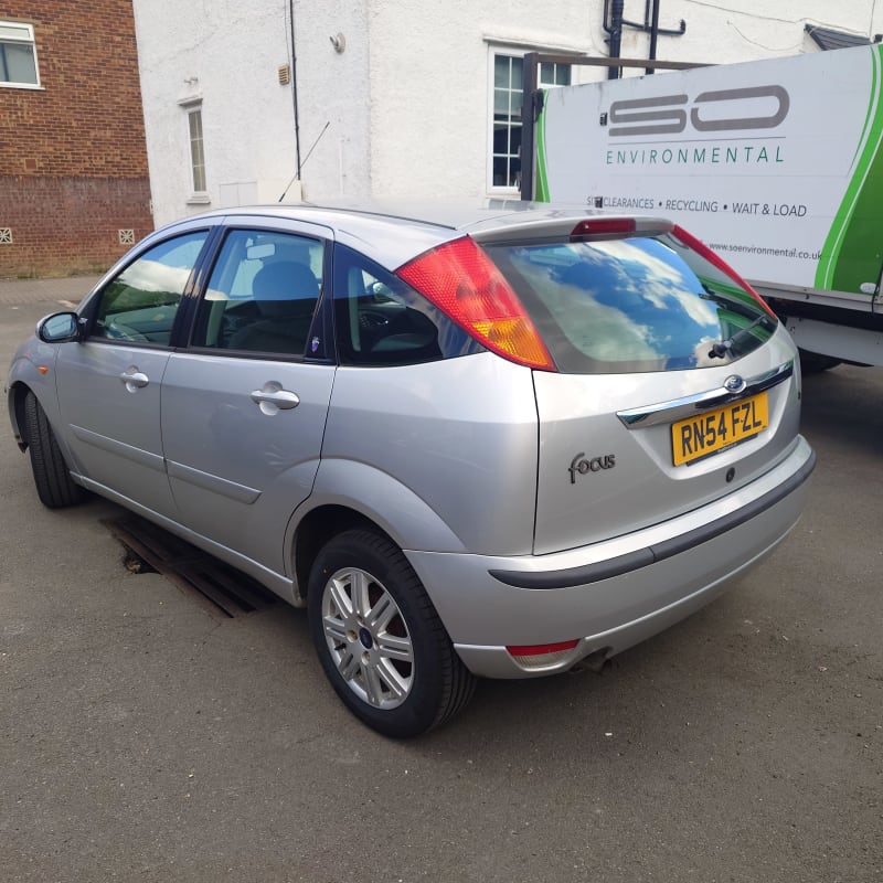 2005 FORD FOCUS GHIA