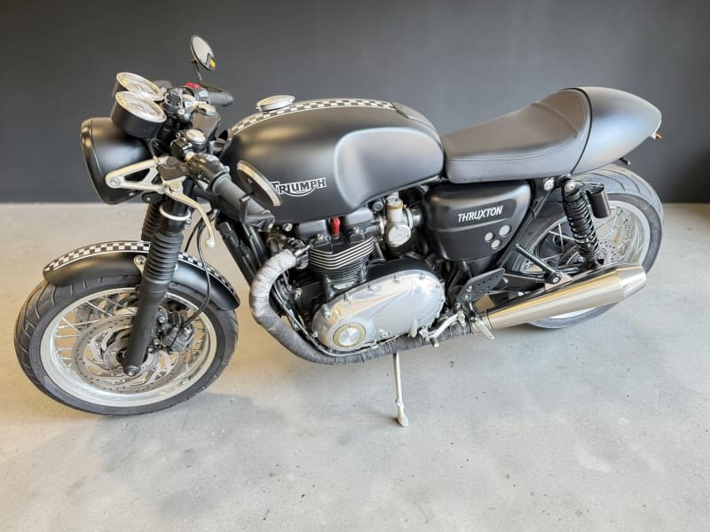 WHITE 2016 TRIUMPH THRUXTON 1200
