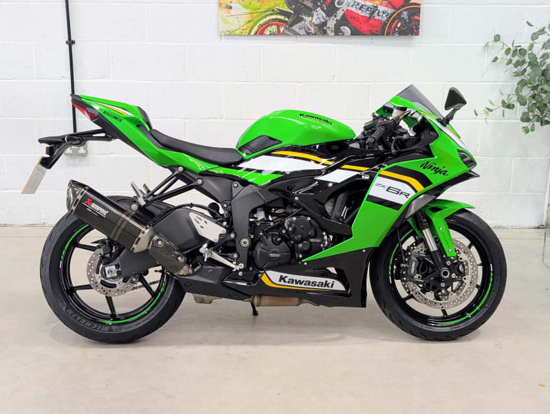 GREEN 2025 KAWASAKI ZX6R