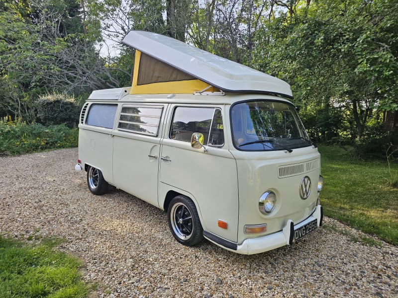WHITE 1969 VOLKSWAGEN TRANSPORTER