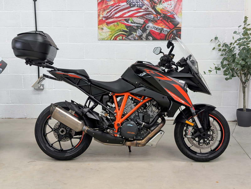 BLACK 2019 KTM 1290 SUPERDUKE GT