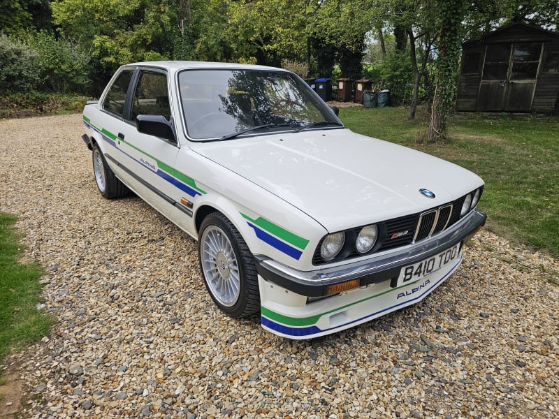 WHITE 1984 BMW 323 I