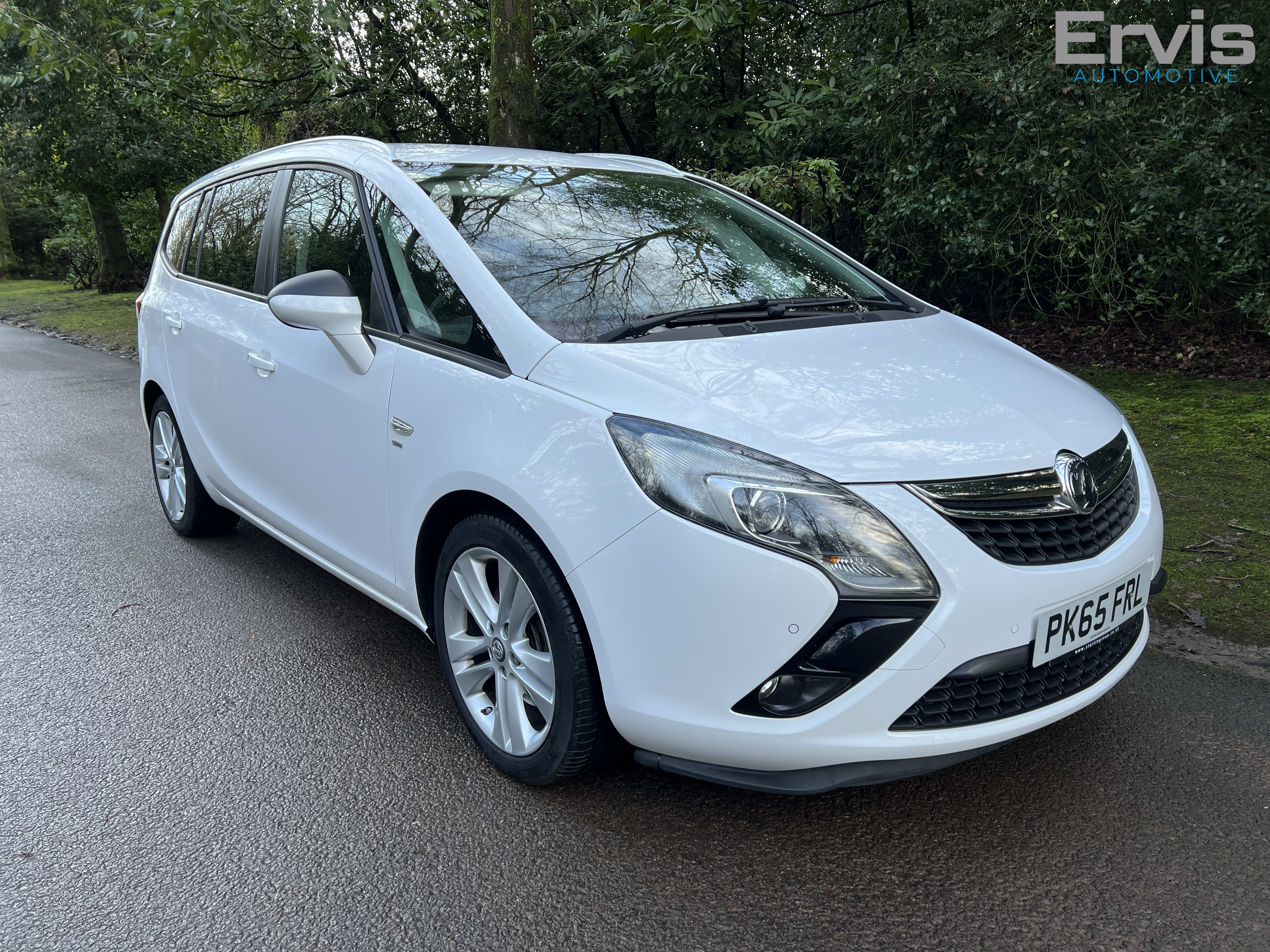 WHITE 2015 VAUXHALL ZAFIRA TOURER SRI CDTI S/S