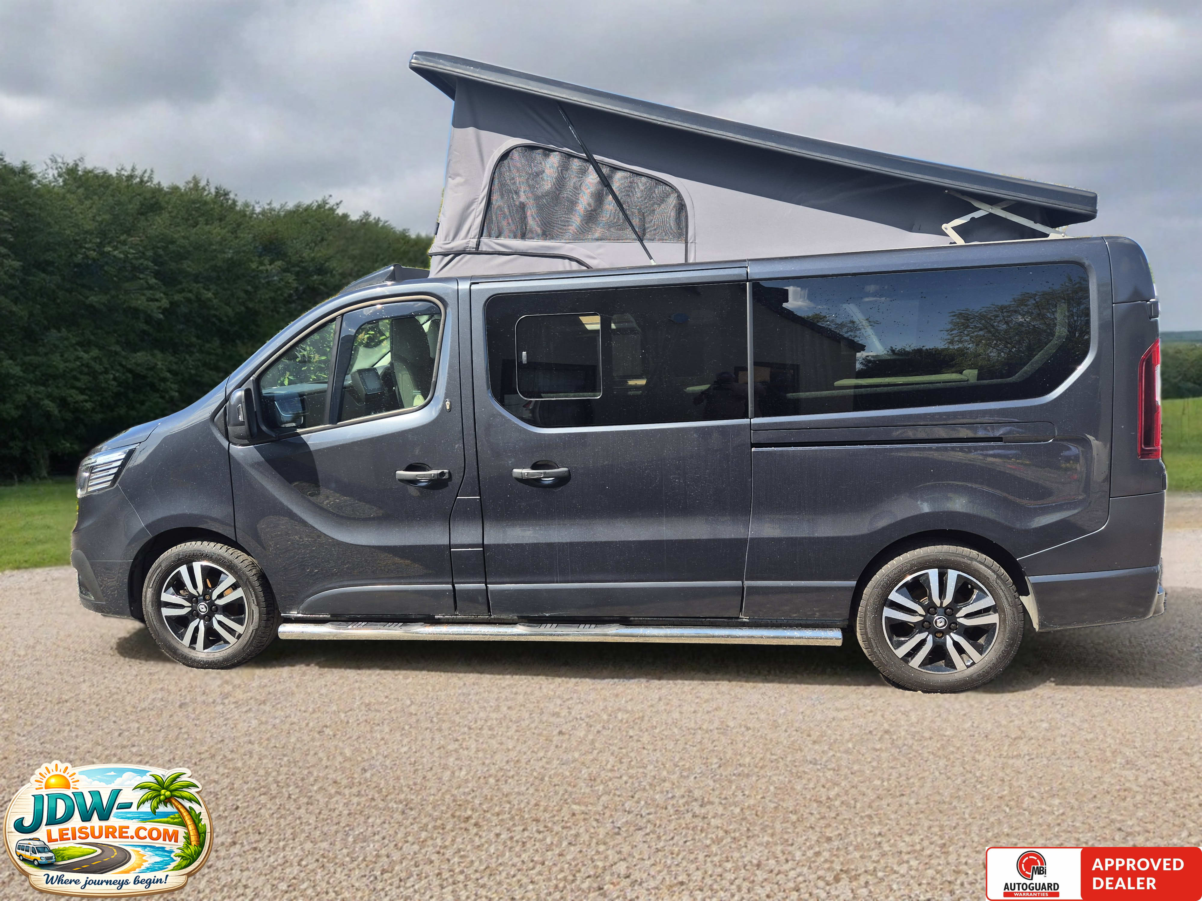 GREY 2024 RENAULT TRAFIC LL30 EXTRA SPRT BLU DCI  4 Berth  Camper van