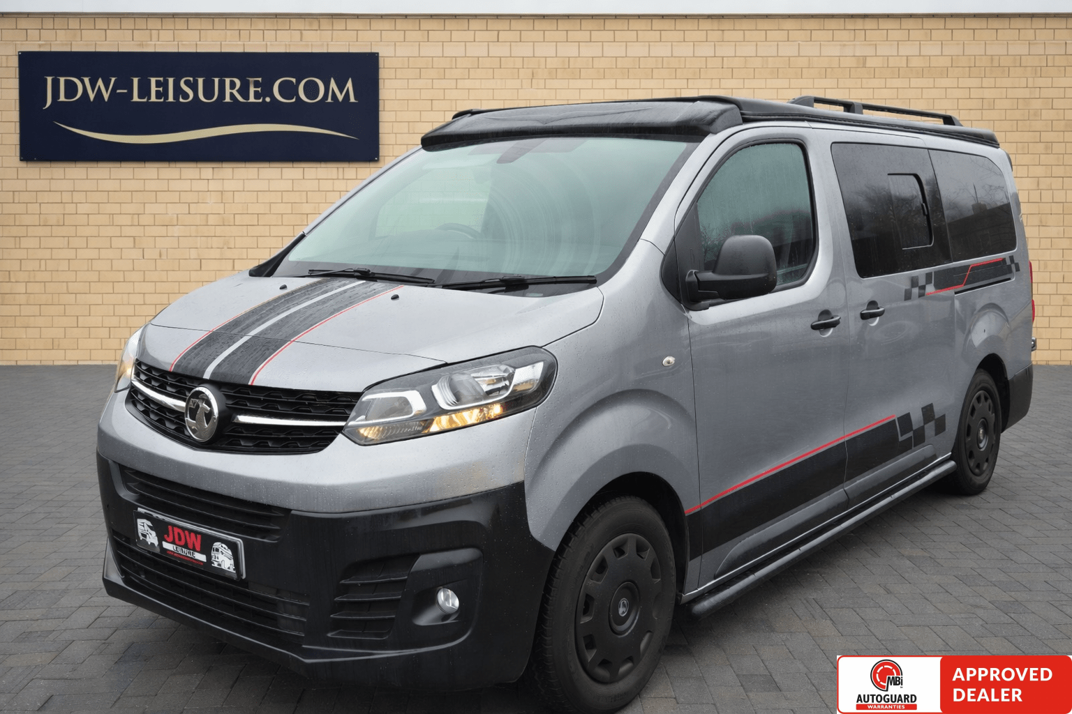 GREY 2020 VAUXHALL VIVARO 2900 DYNAMIC 