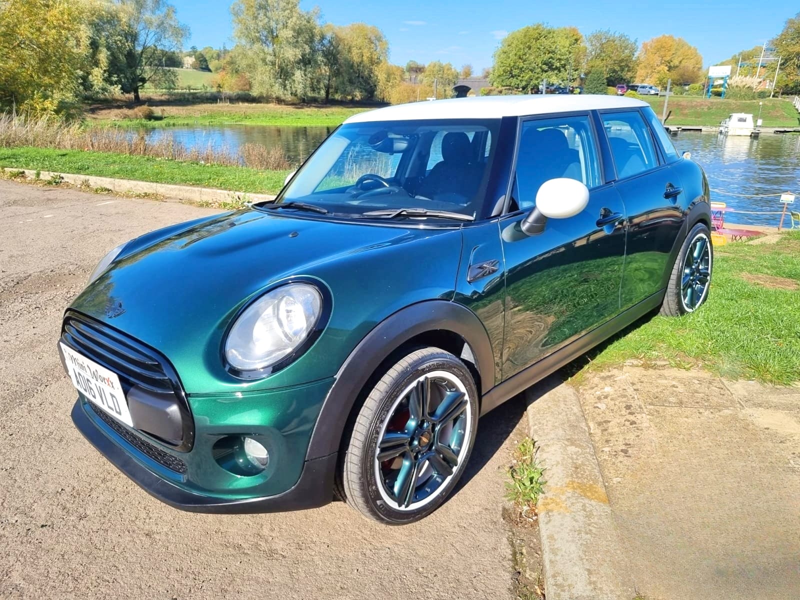 2016 MINI Cooper Auto FWD used car for sale