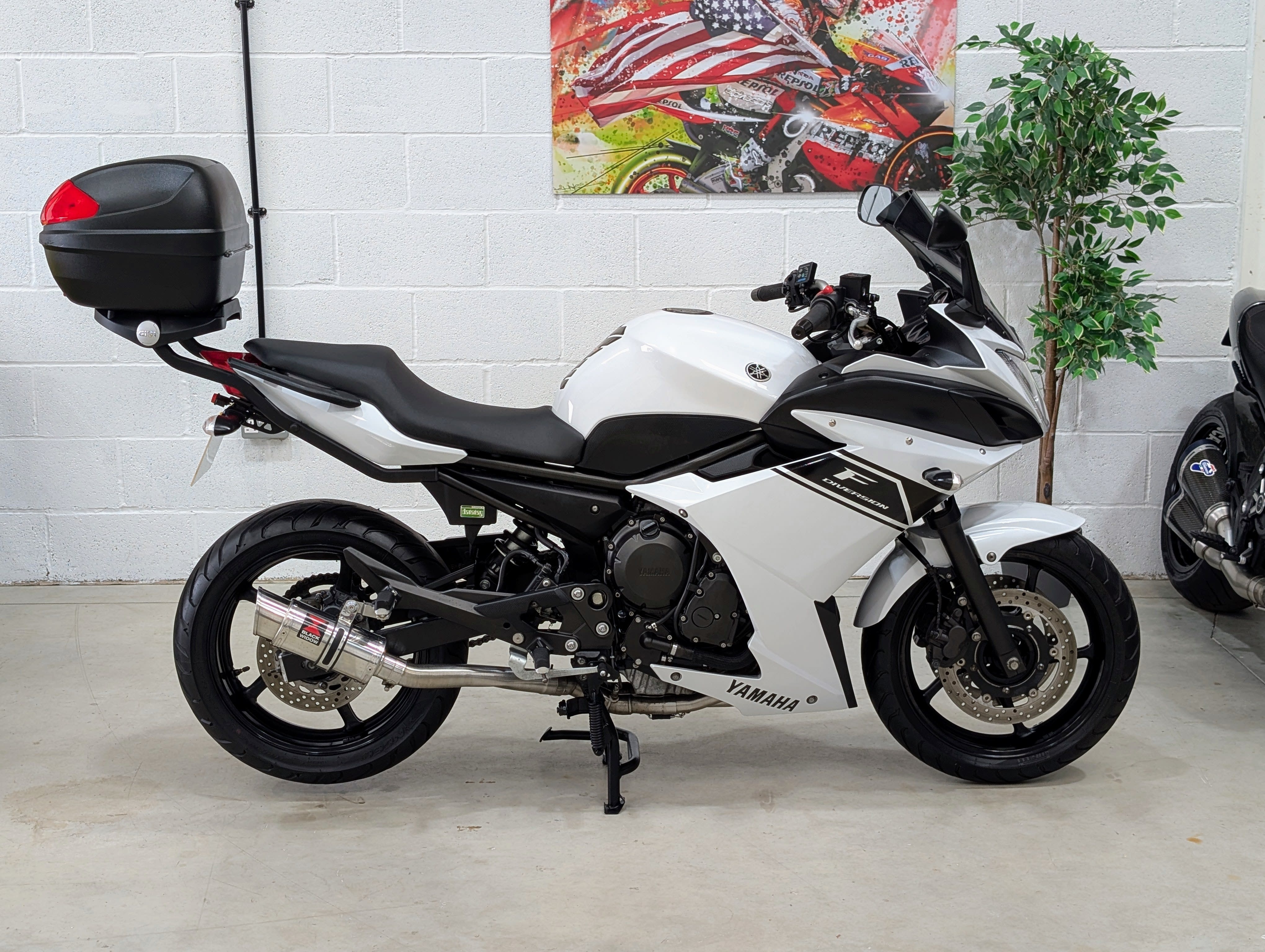 2014 Yamaha Xj 6 F Diversion 600 Super Sports Petrol Manual (77 Ps) used car for sale