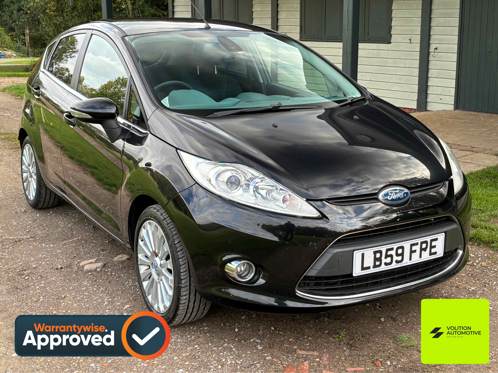 BLACK 2010 FORD FIESTA TITANIUM 95