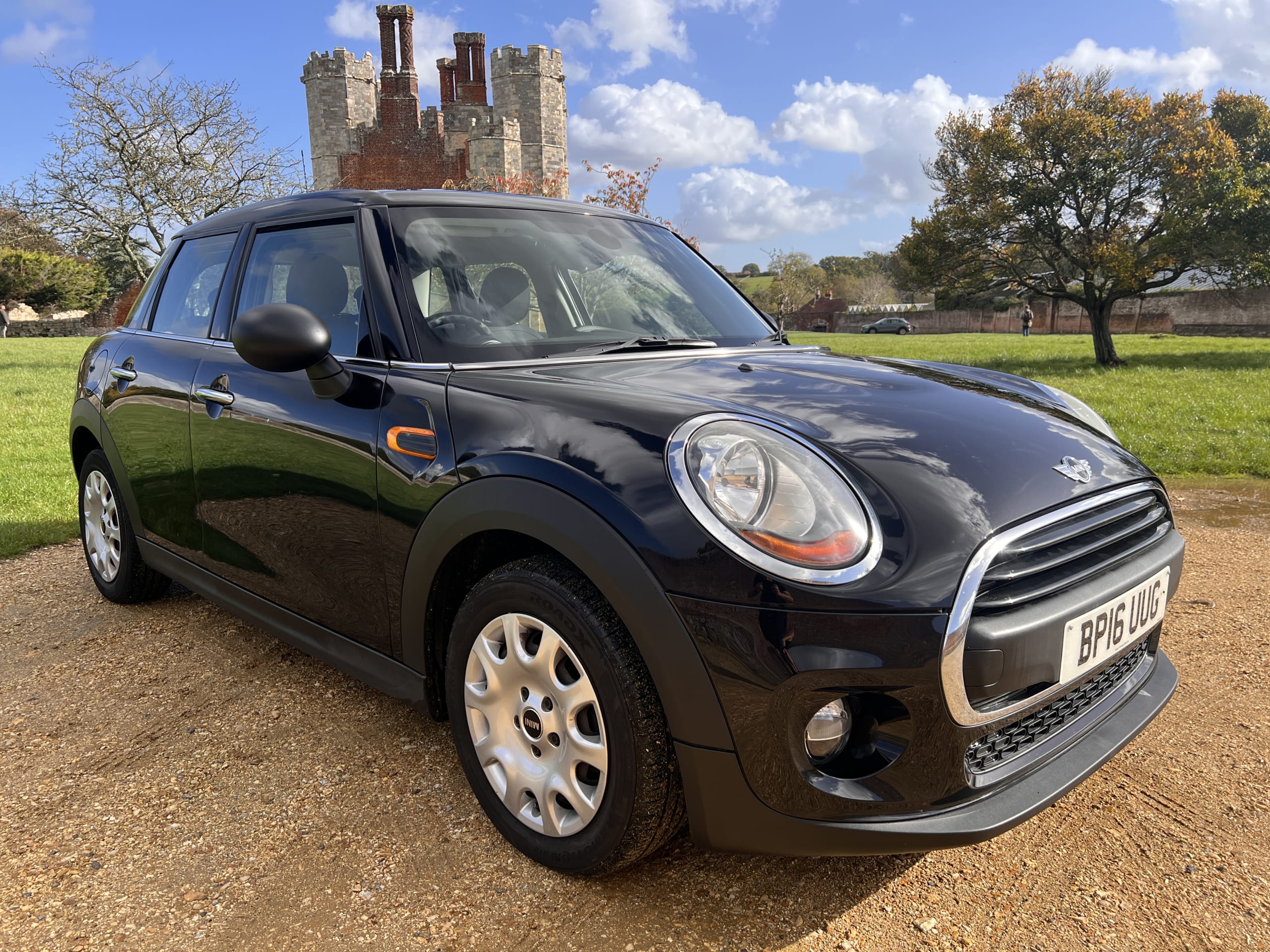 Black 2016 MINI Hatch