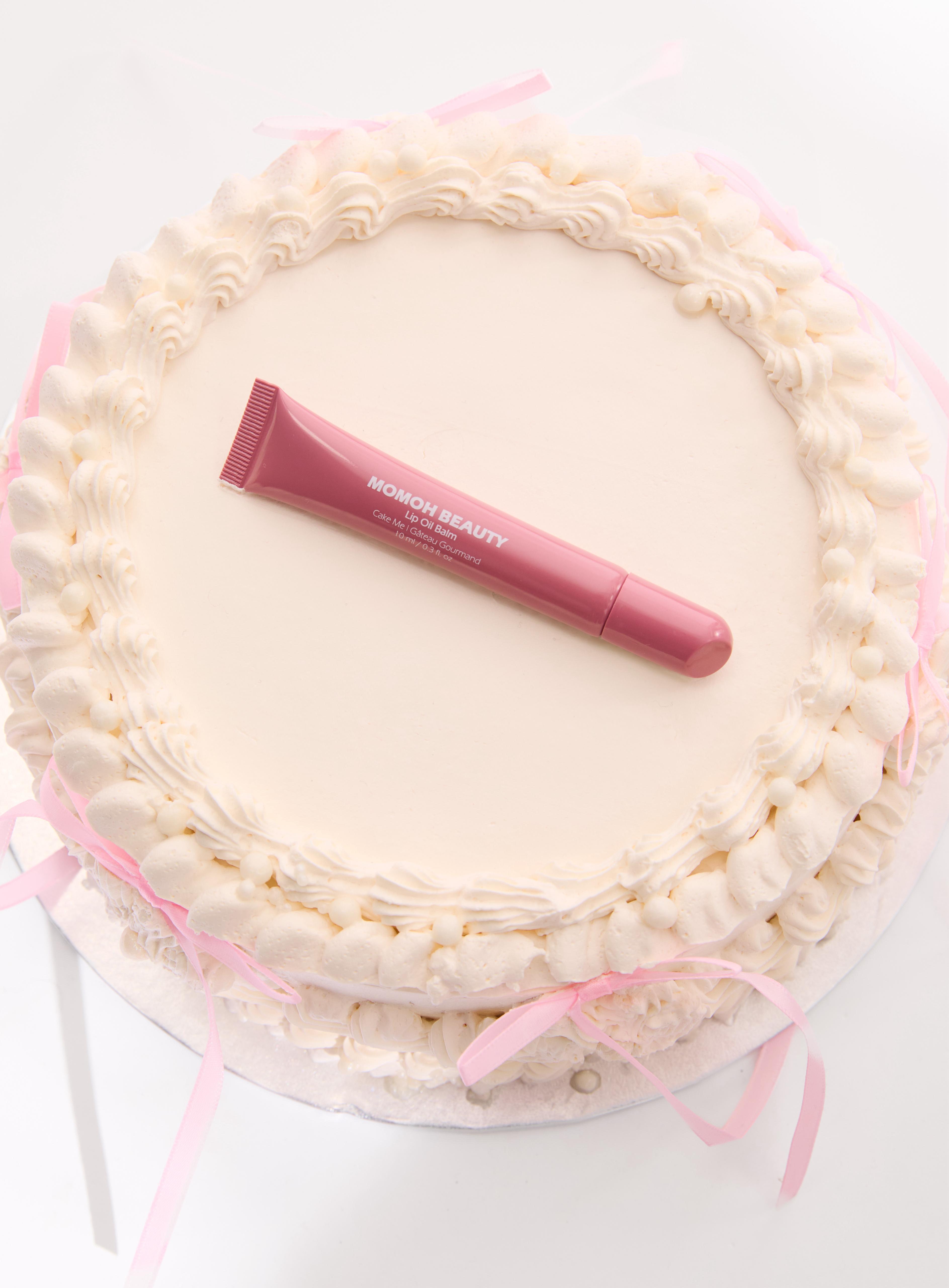 cake-me-lip-oil-balm_on-cake-flatlay-v2