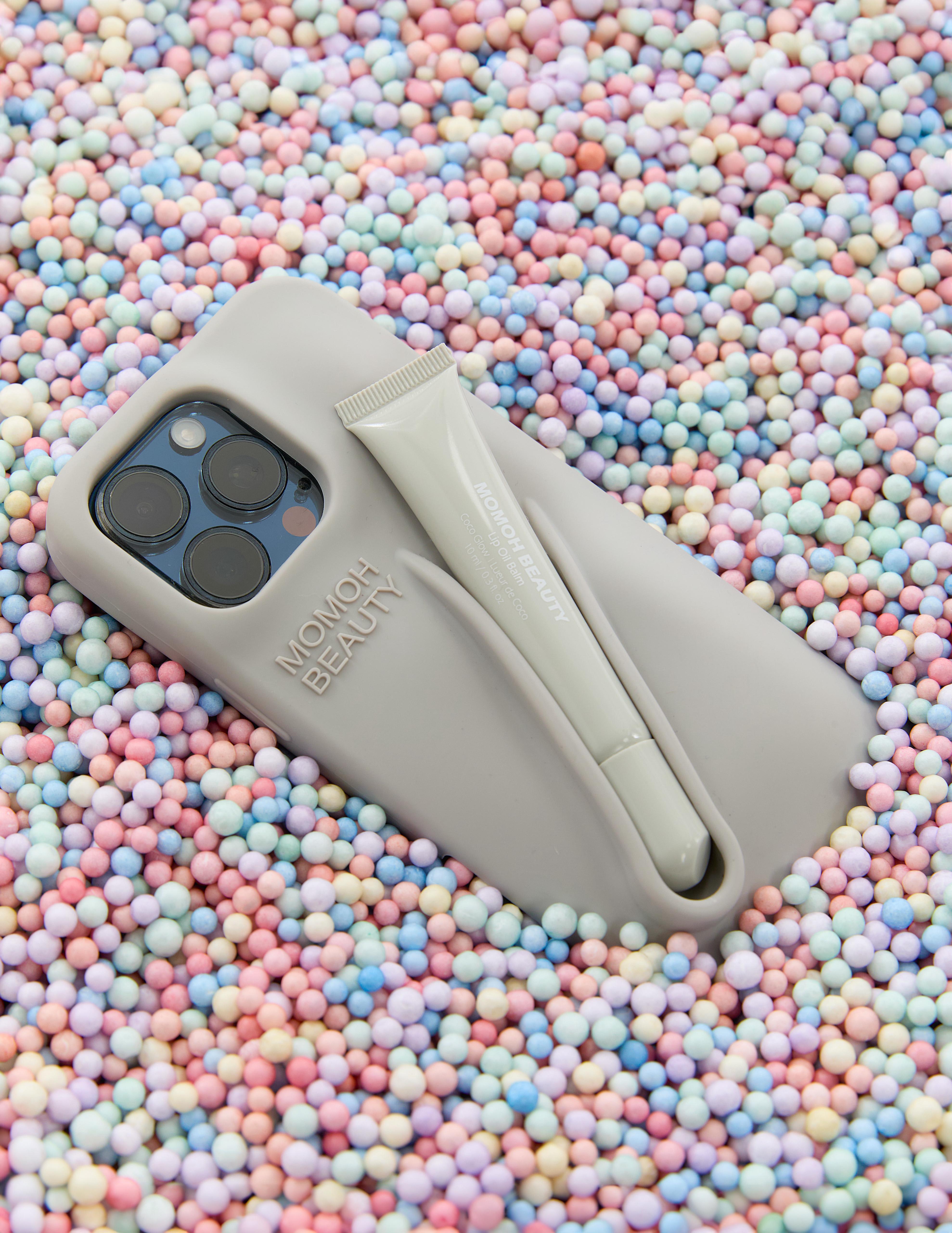 Nude Pouch Creative Shot