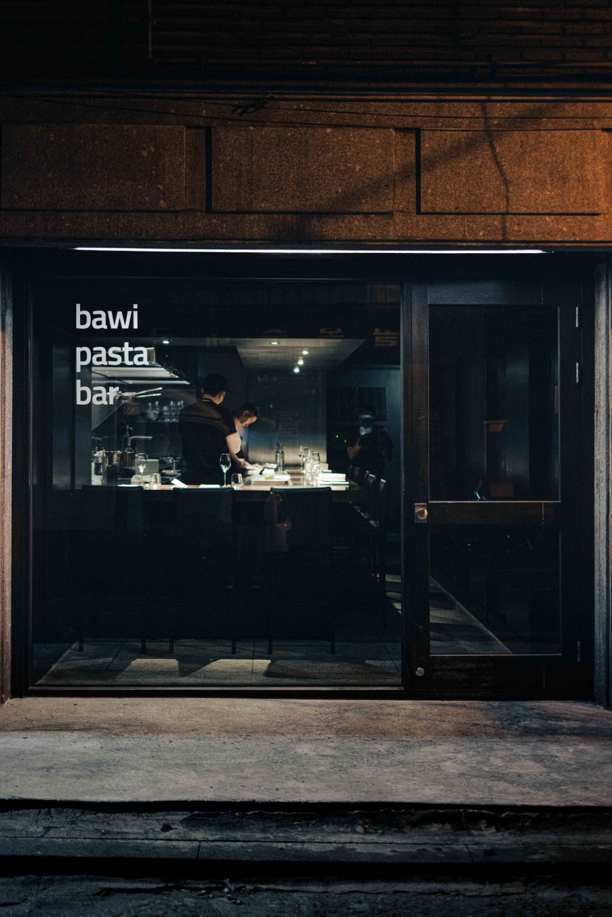 bawi pastabar, Seoul: The Scene (2)