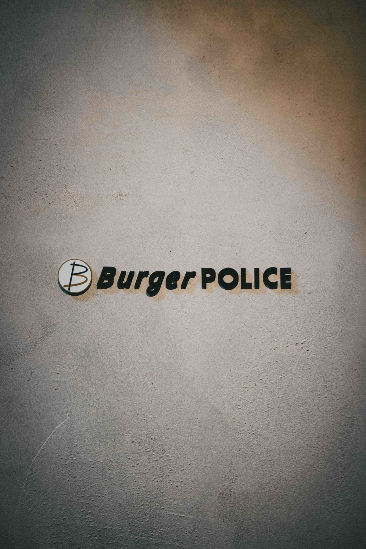 Burger Police, Tokyo: The Debate (1)