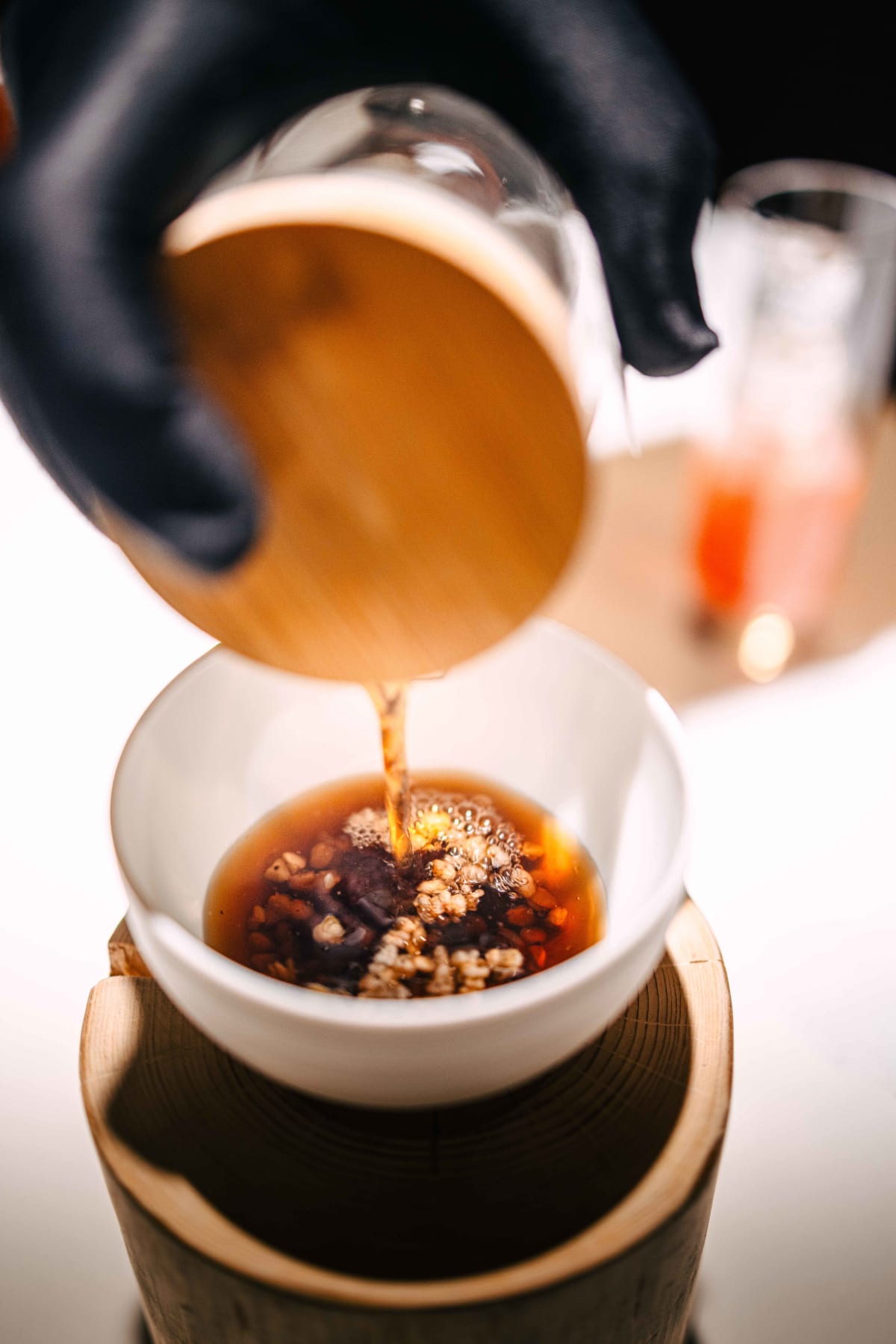 Hommage, Tokyo: An Extra Oyster (1)