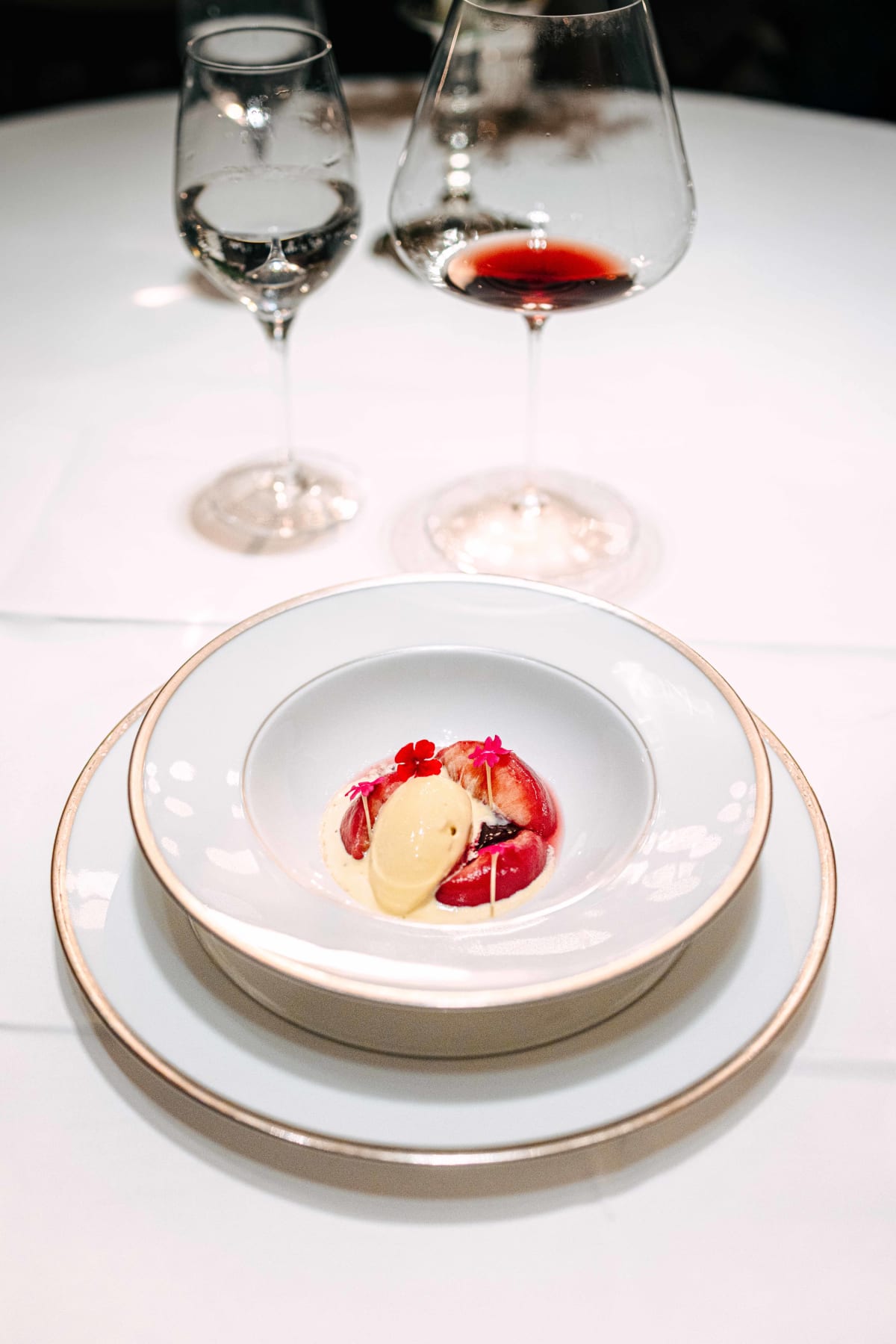 L'Ambroisie, Paris: The Desserts (1)