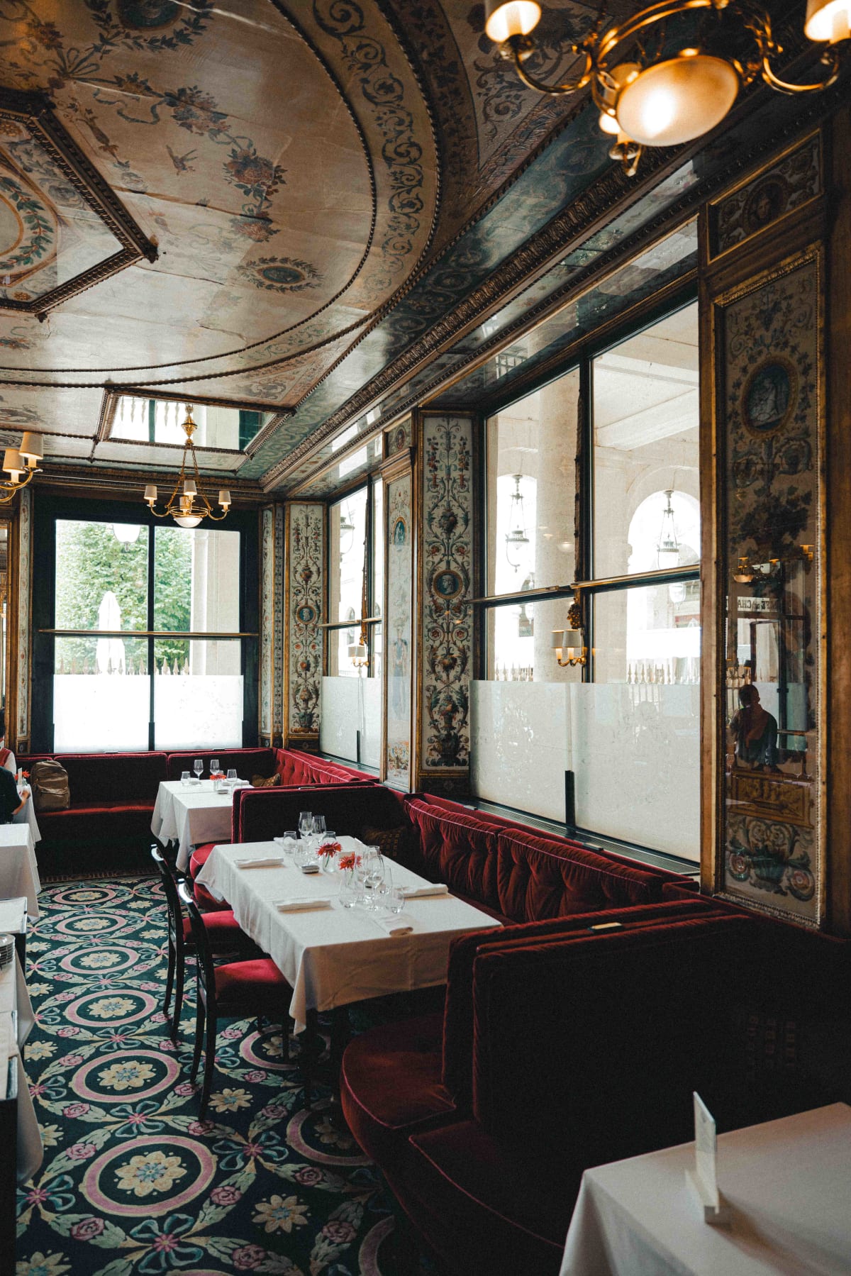Le Grand Véfour, Paris: Under the Arcade (2)