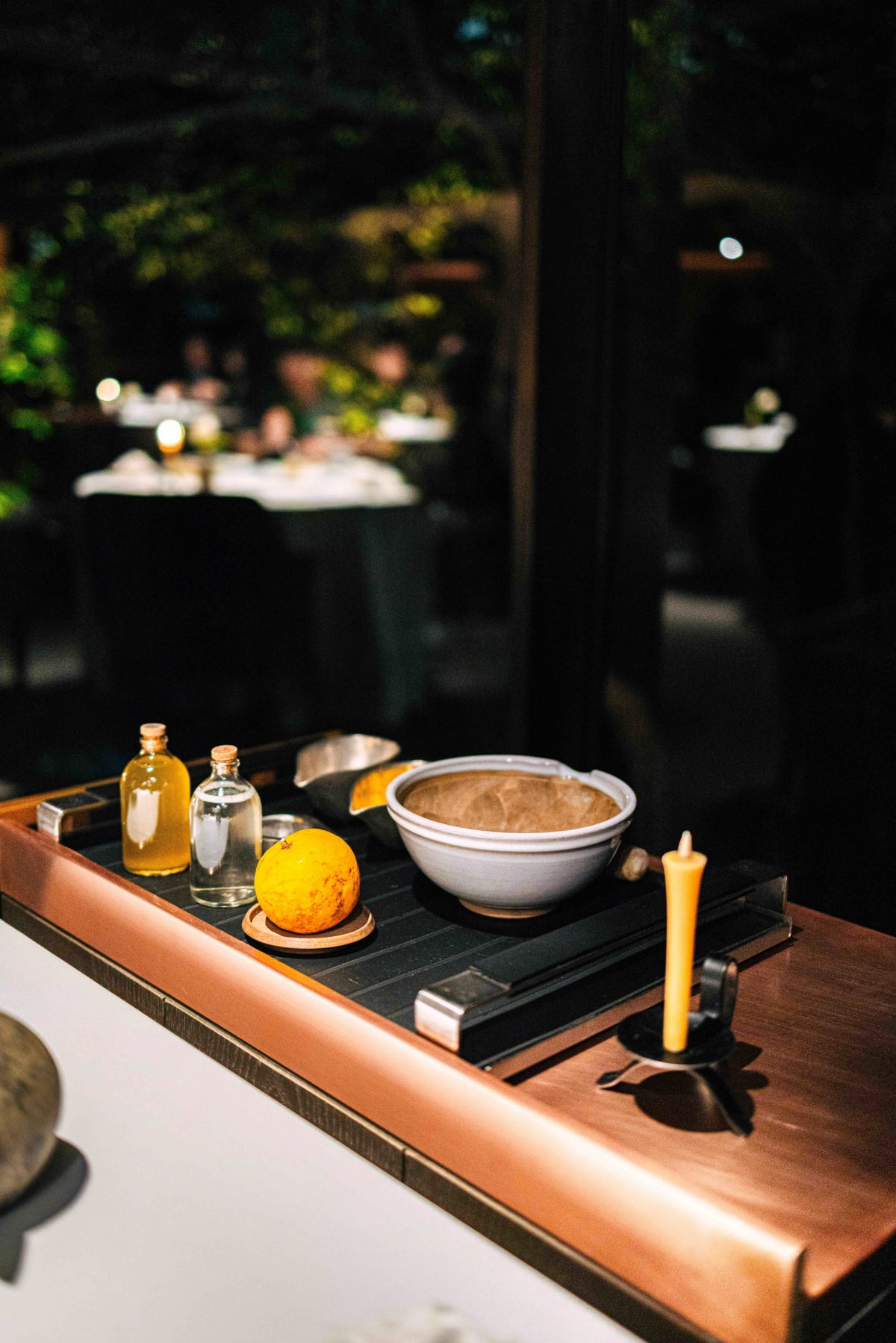 L'Effervescence, Tokyo: the trolley set up for the omotenashi cocktail