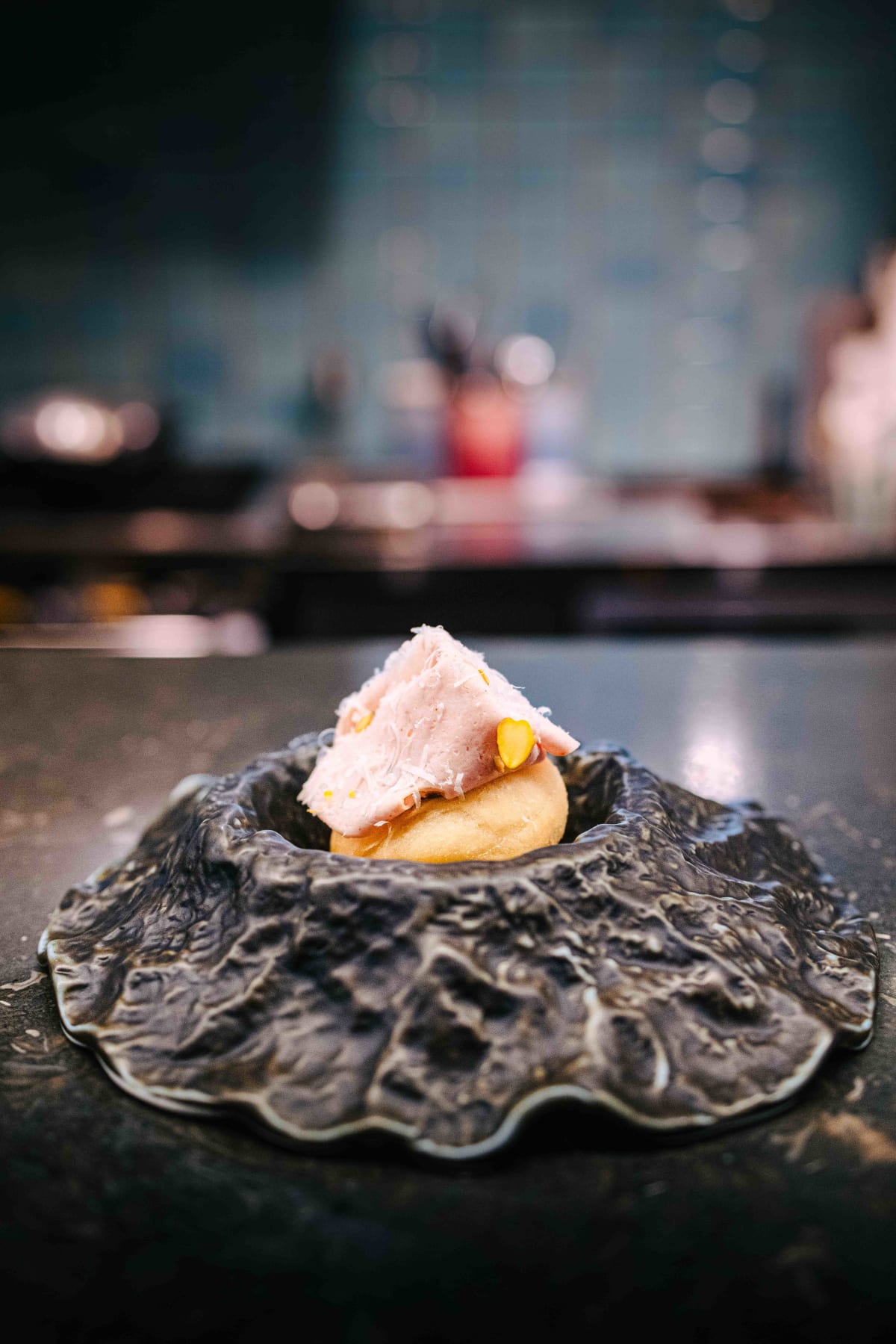Via Toledo, Seoul: further views of the pizza fritta