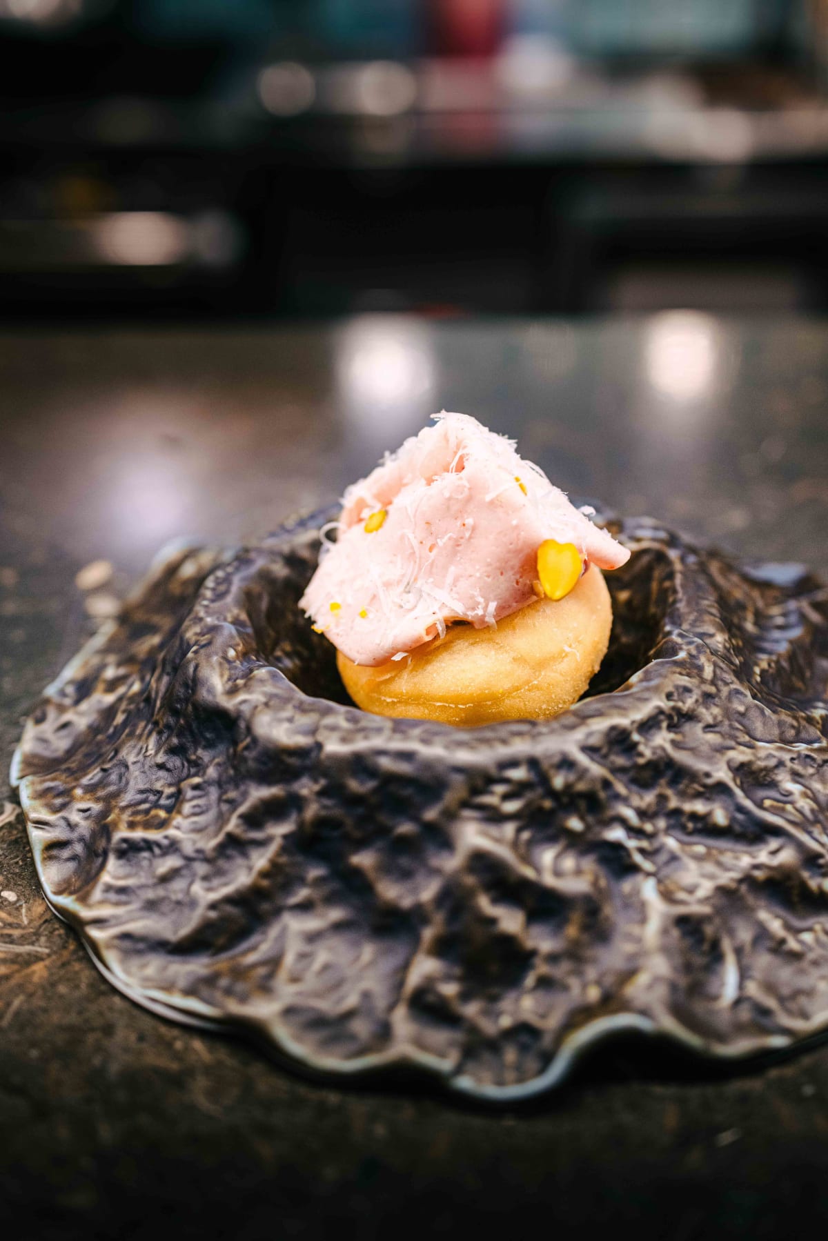 Via Toledo, Seoul: the pizza fritta with mortadella