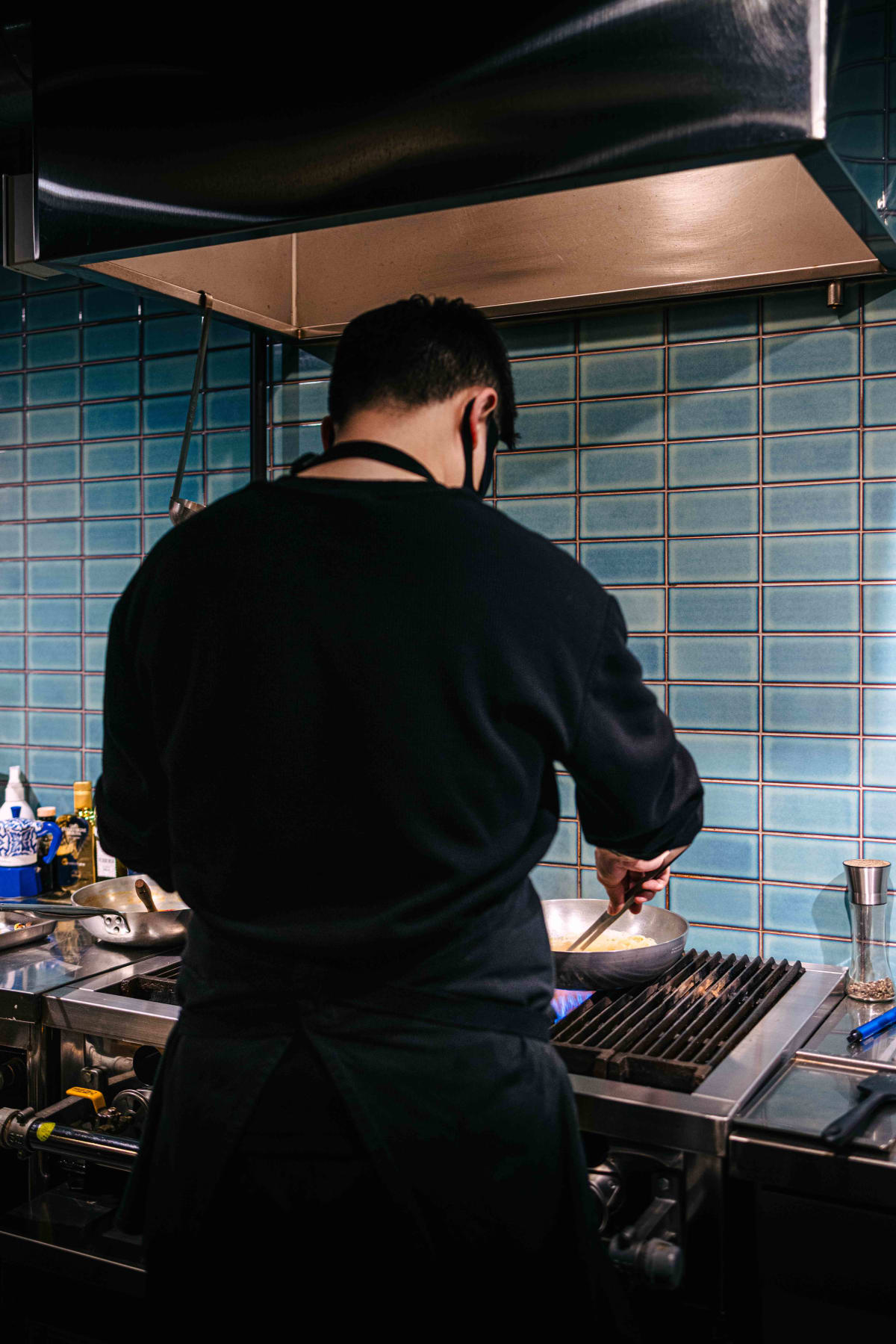 Via Toledo, Seoul: the chef cooking the vongole pasta
