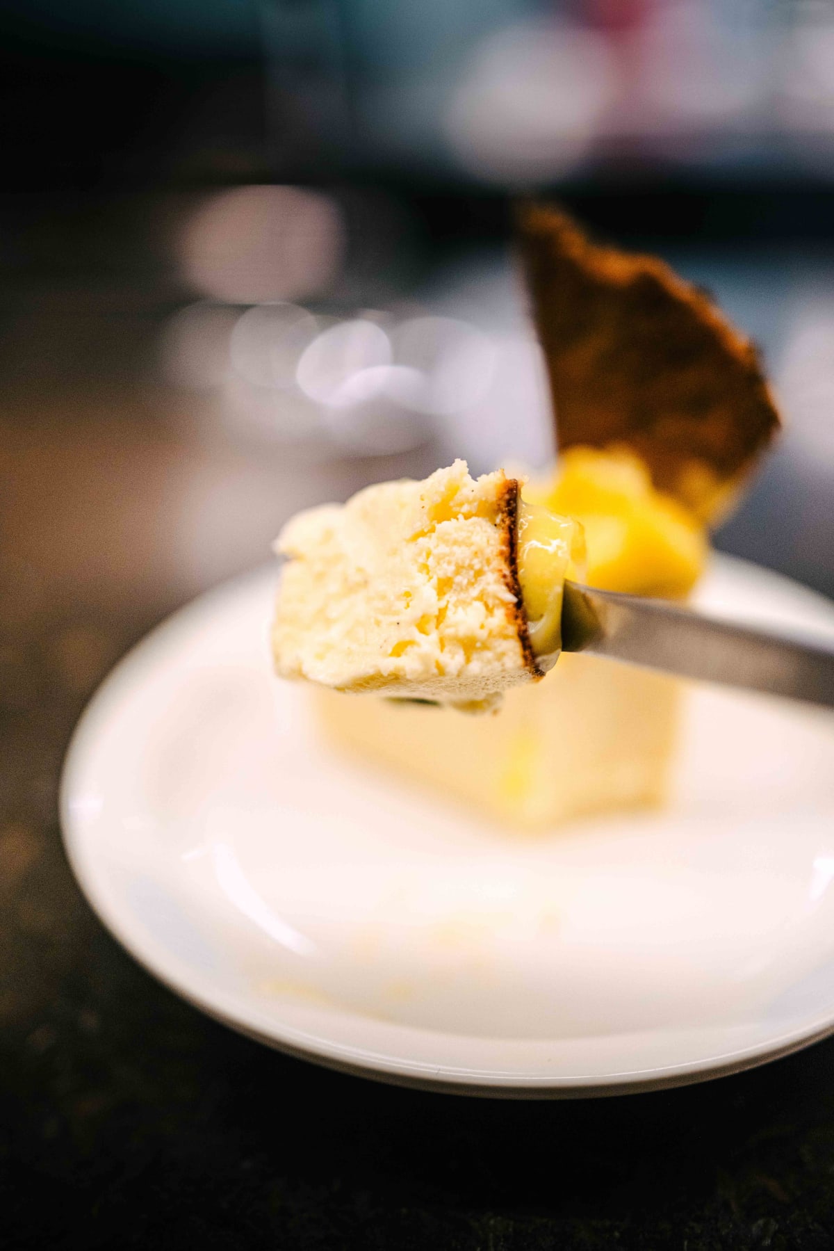 Via Toledo, Seoul: the cheesecake broken open with a fork