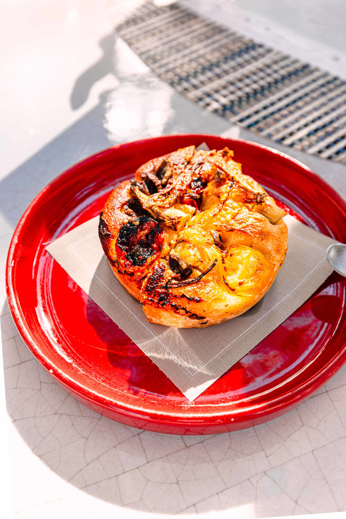 La Terrasse, Saint-Tropez: Bread And Oil (2)