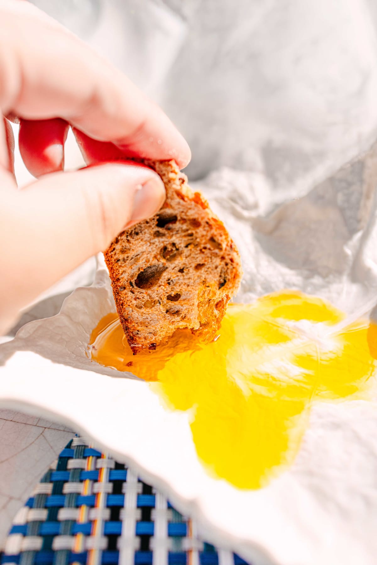 La Terrasse, Saint-Tropez: bread dipped in the Provençal olive oil