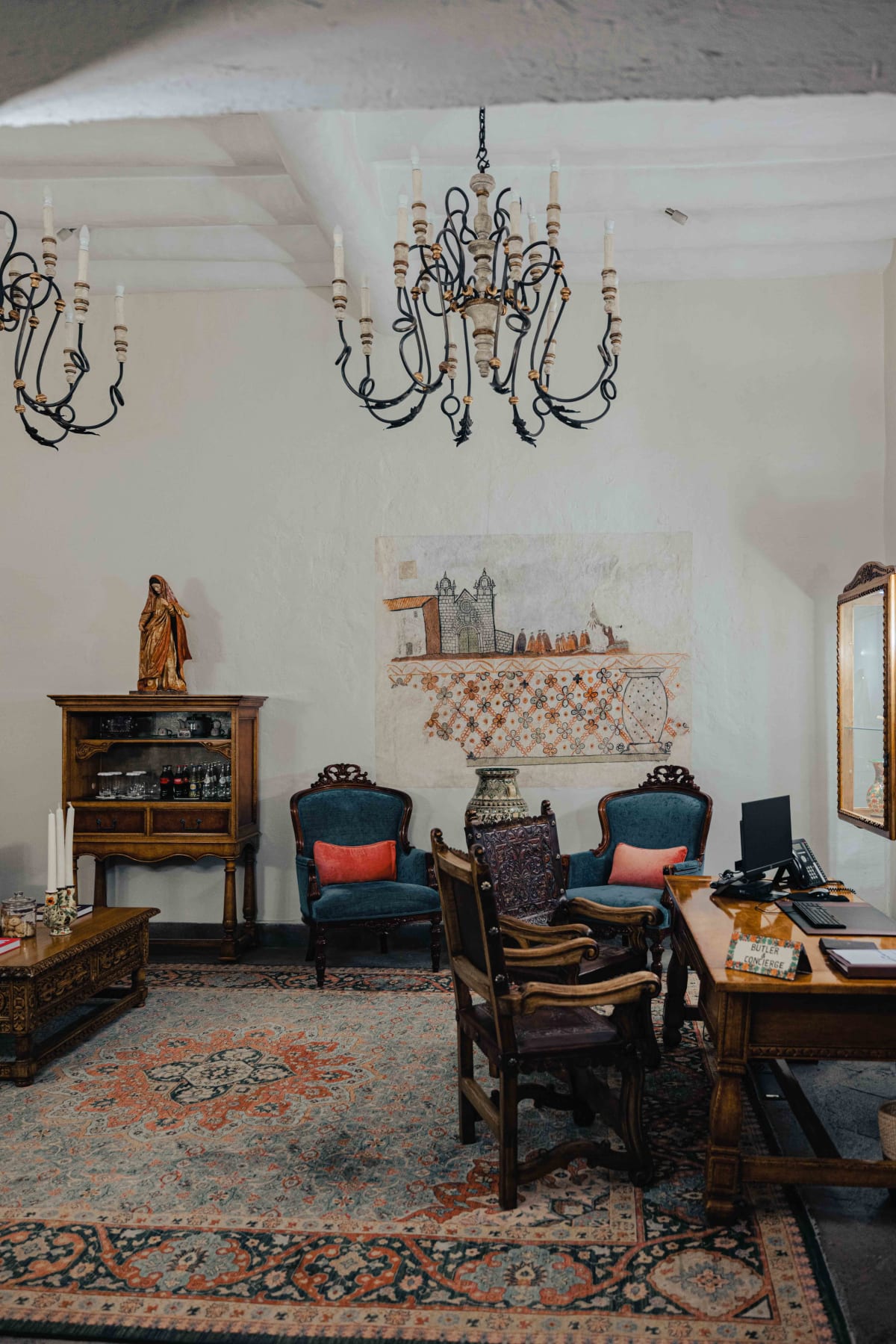 Mauka, Cusco: the lobby of Palacio Nazarenas