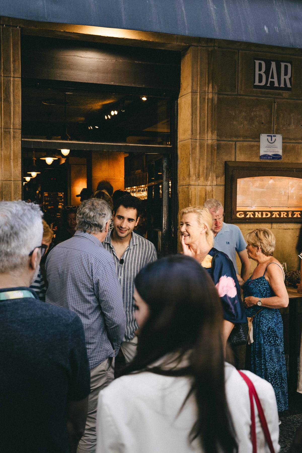 Ganbara, San Sebastián: people outside a pintxo bar