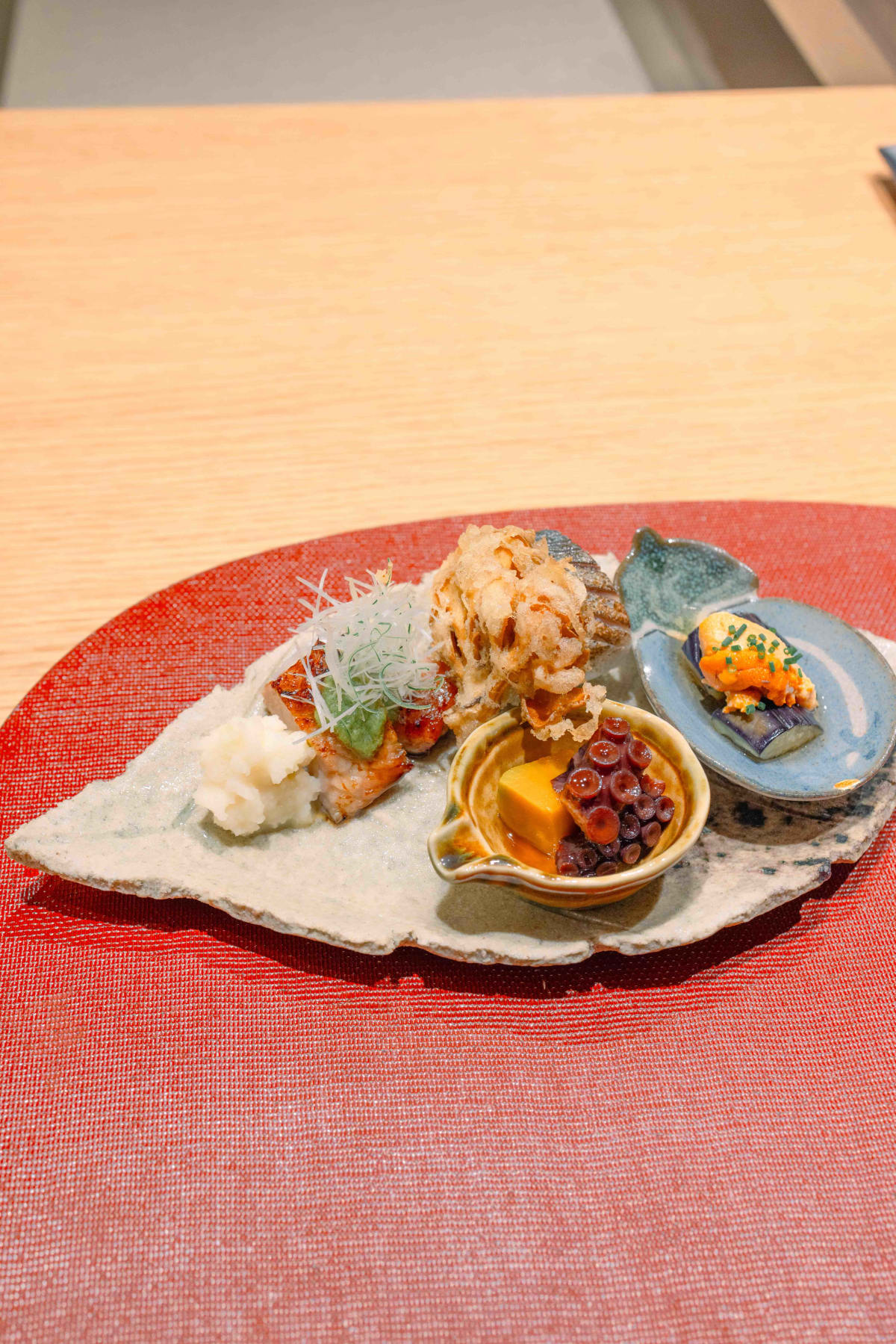 Mitou, Seoul: a second vessel lifted from the hassun