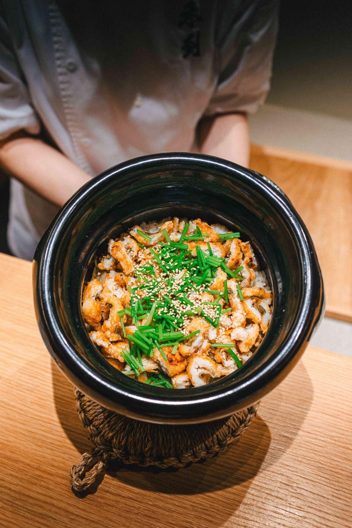 Mitou, Seoul: the eel rice in its pot