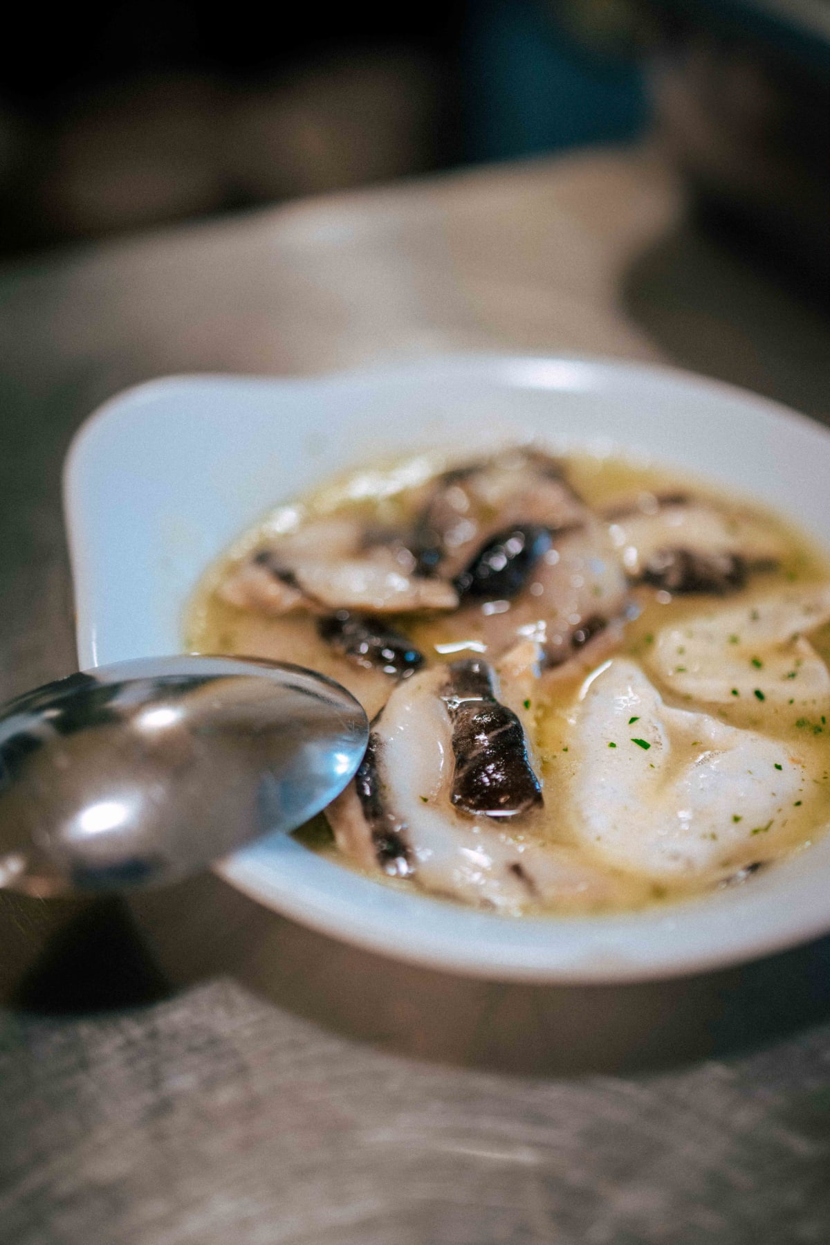 Ultramarinos Marín, Barcelona: kokotxas al pilpil