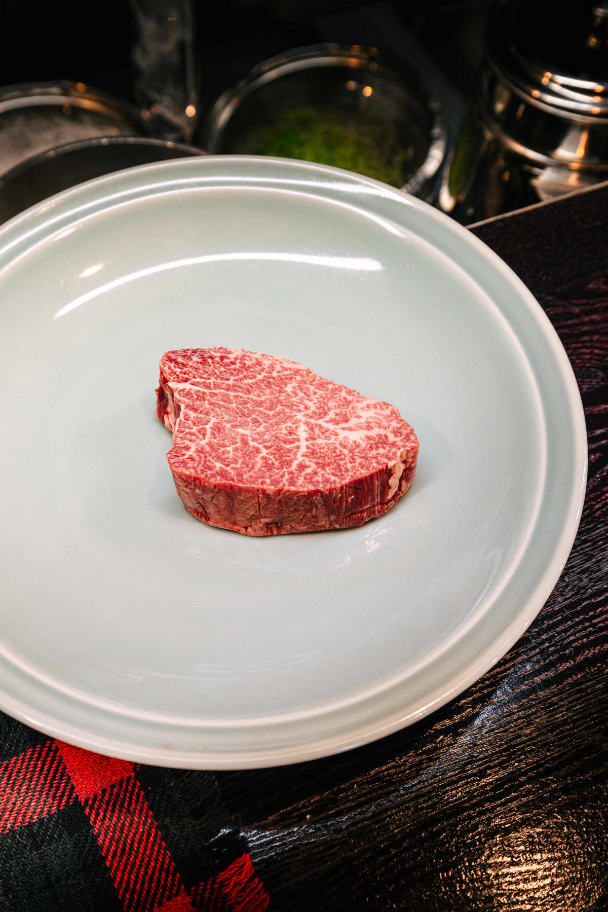 Kuishinbo Yamanaka, Kyoto: the fillet shown raw before cooking