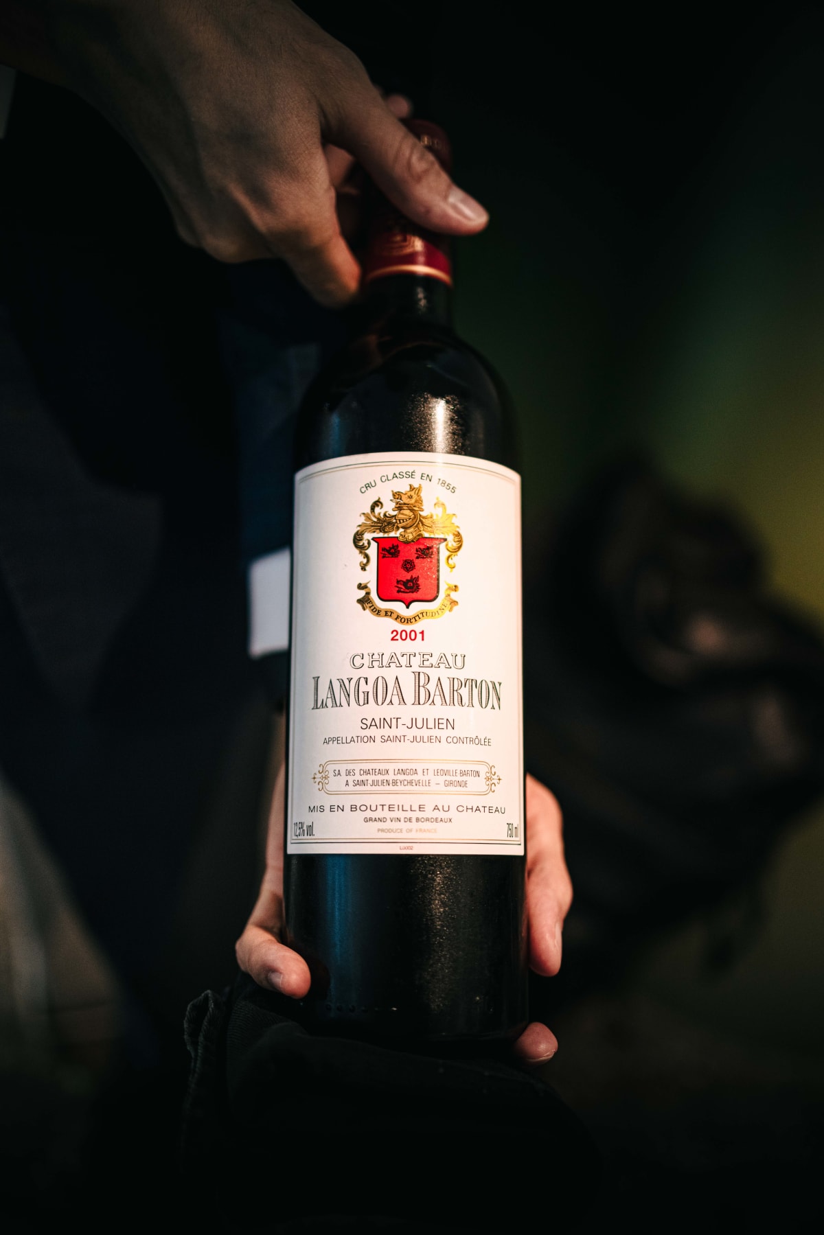 JEE, Hong Kong: the bottle of Château Langoa Barton 2001 presented at the table
