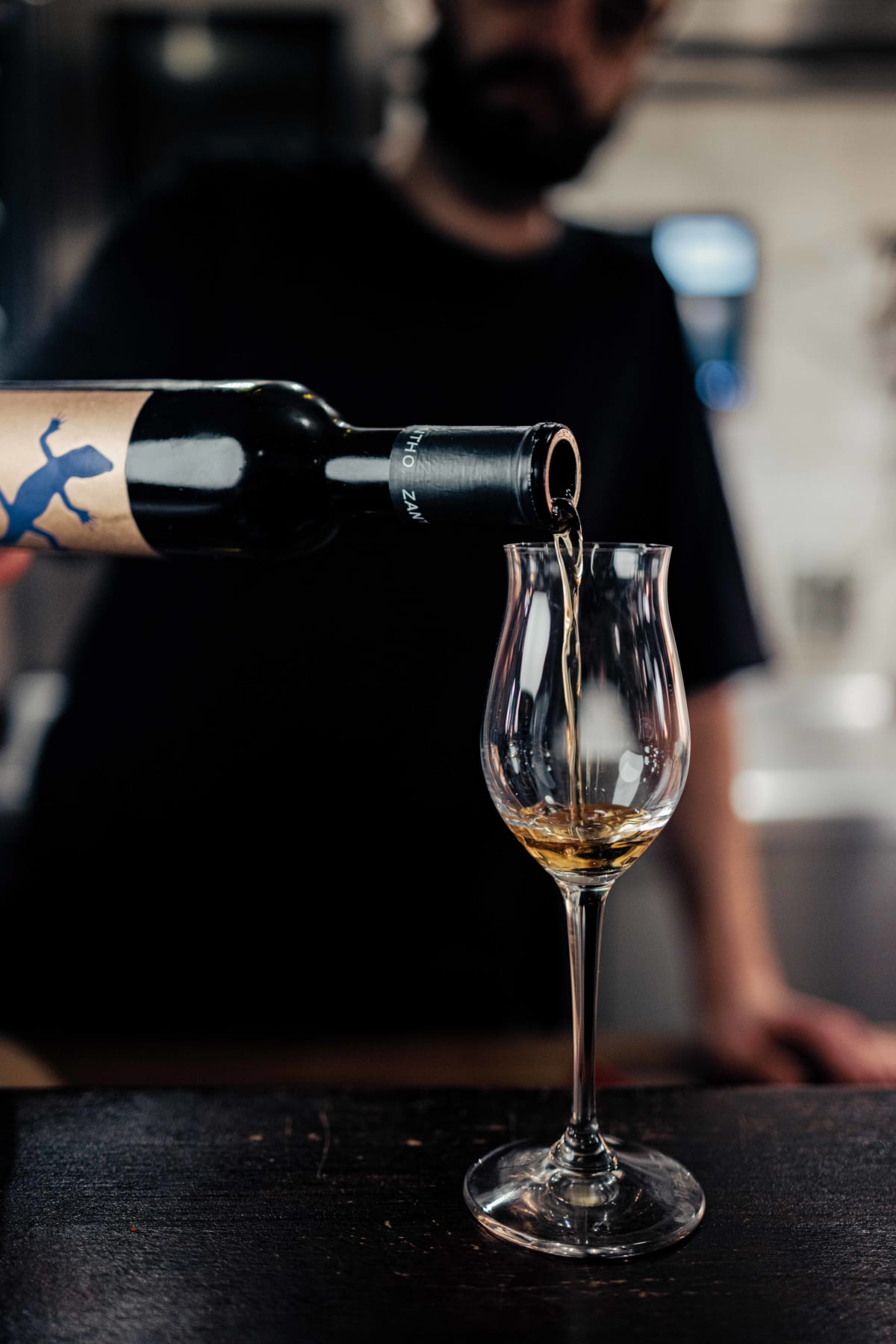Bistro de la Mer, Amsterdam: the Zantho being poured