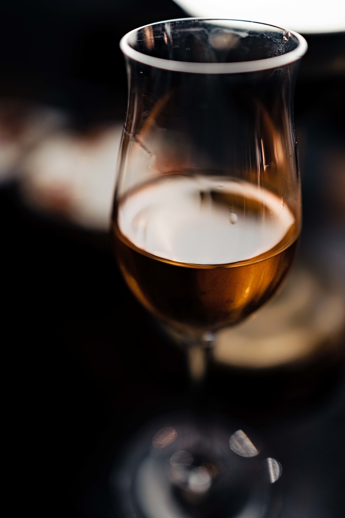 Bistro de la Mer, Amsterdam: the glass of Zantho on the counter